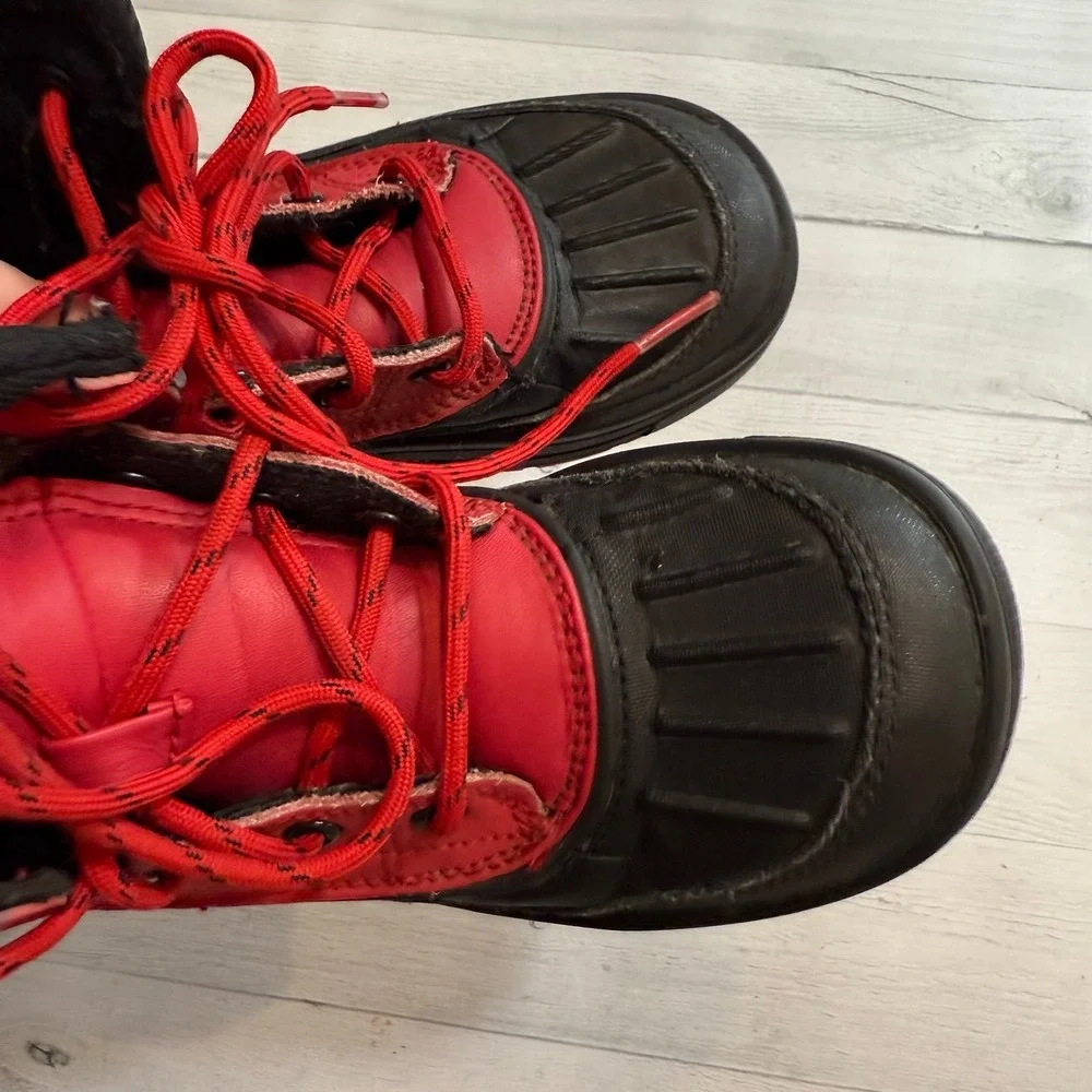 Nike ACG Woodside 2 High Boots little kids Size 13 red Black‎ 524873-601